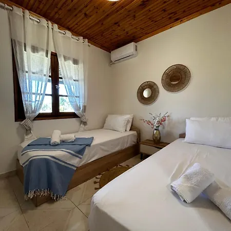 Small Paradise Perfect Hospitality *