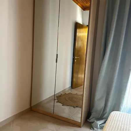 Small Paradise Perfect Hospitality 尼亚伊拉克利亚