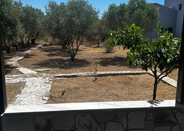 Дом отдыха Small Paradise Perfect Hospitality Неа-Ираклия