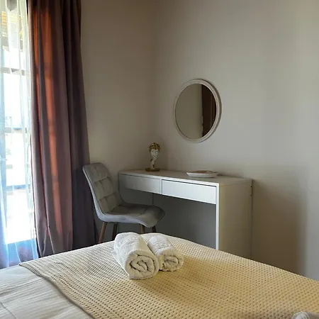 Small Paradise Perfect Hospitality 別荘 ネア・イラクリア